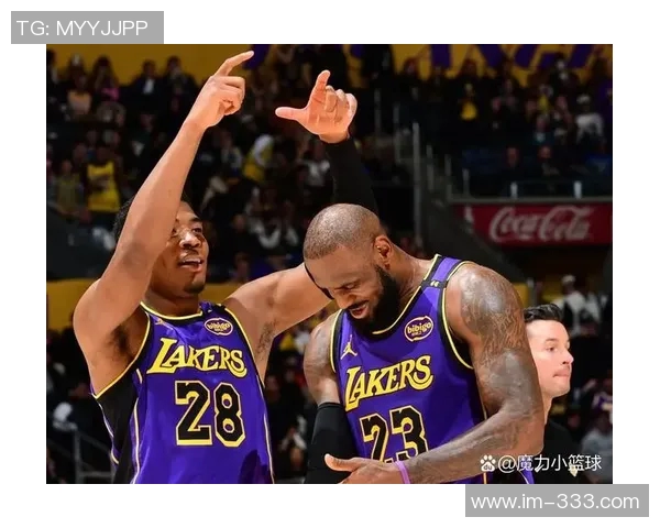 老詹东契奇接连受伤岁月无情显现詹姆斯状态下滑的无奈与挑战